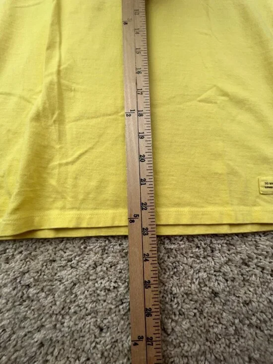 Life Is Good Women’s T-shirt Small Yellow Crusher Tee Crew Neck Class Of ‘20 - Picture 3 of 8